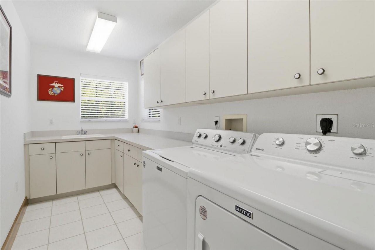 939 SE 3rd Avenue, Crystal River, FL 34429 Photo