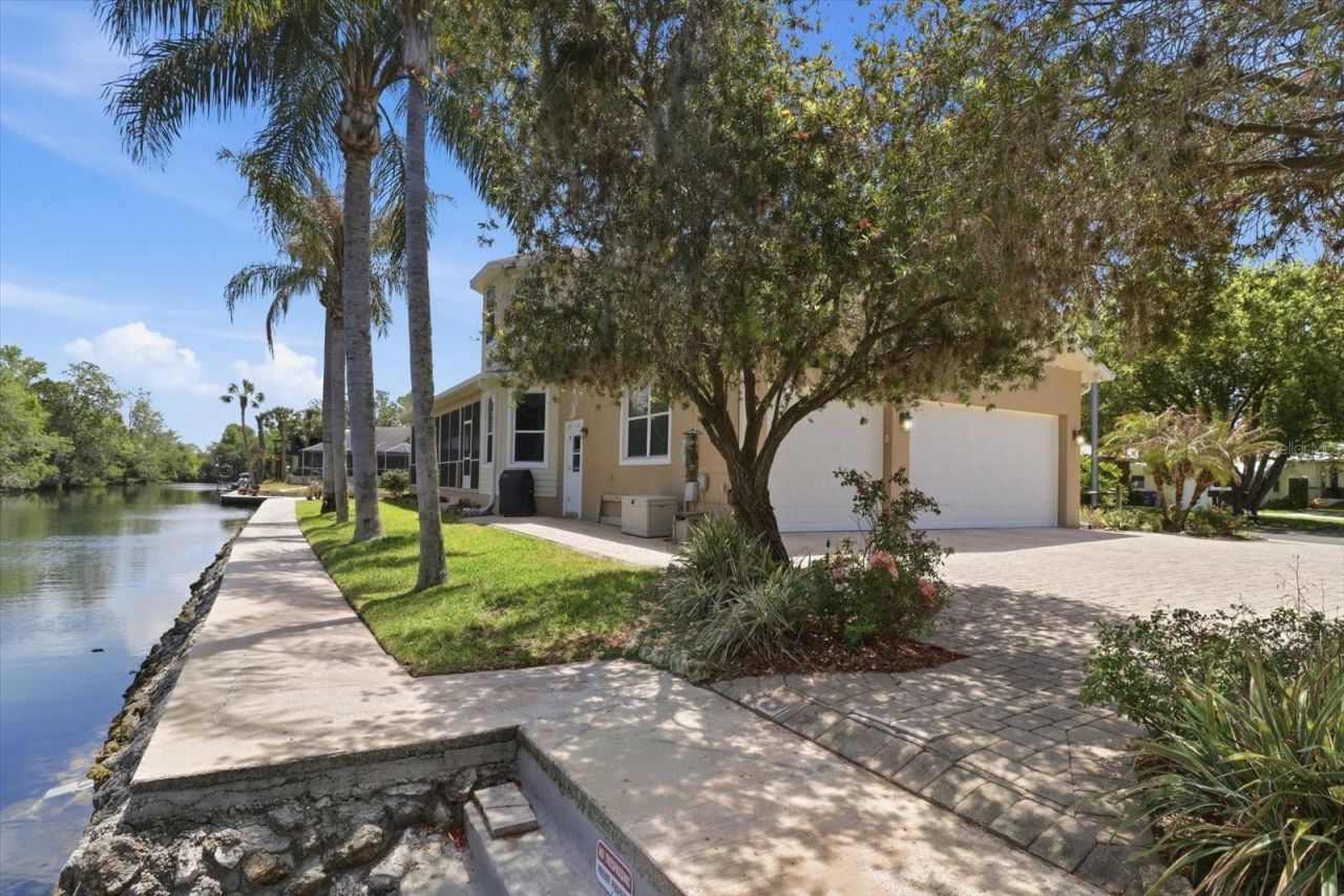939 SE 3rd Avenue, Crystal River, FL 34429 Photo