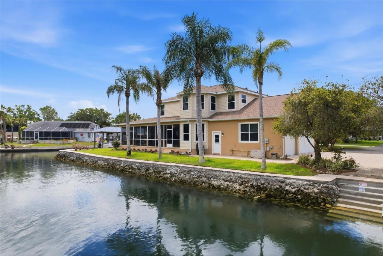 939 SE 3rd Avenue, Crystal River, FL 34429 Photo