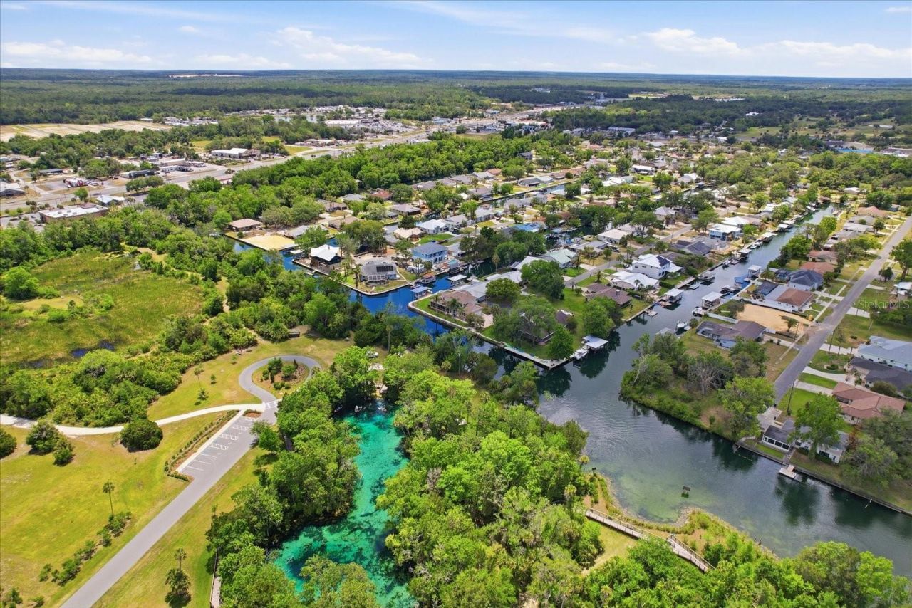 939 SE 3rd Avenue, Crystal River, FL 34429 Photo