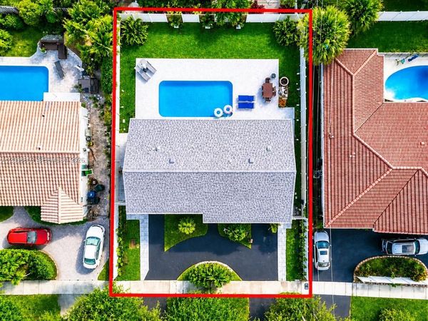 1940 NE 62nd St, Fort Lauderdale, FL 33308