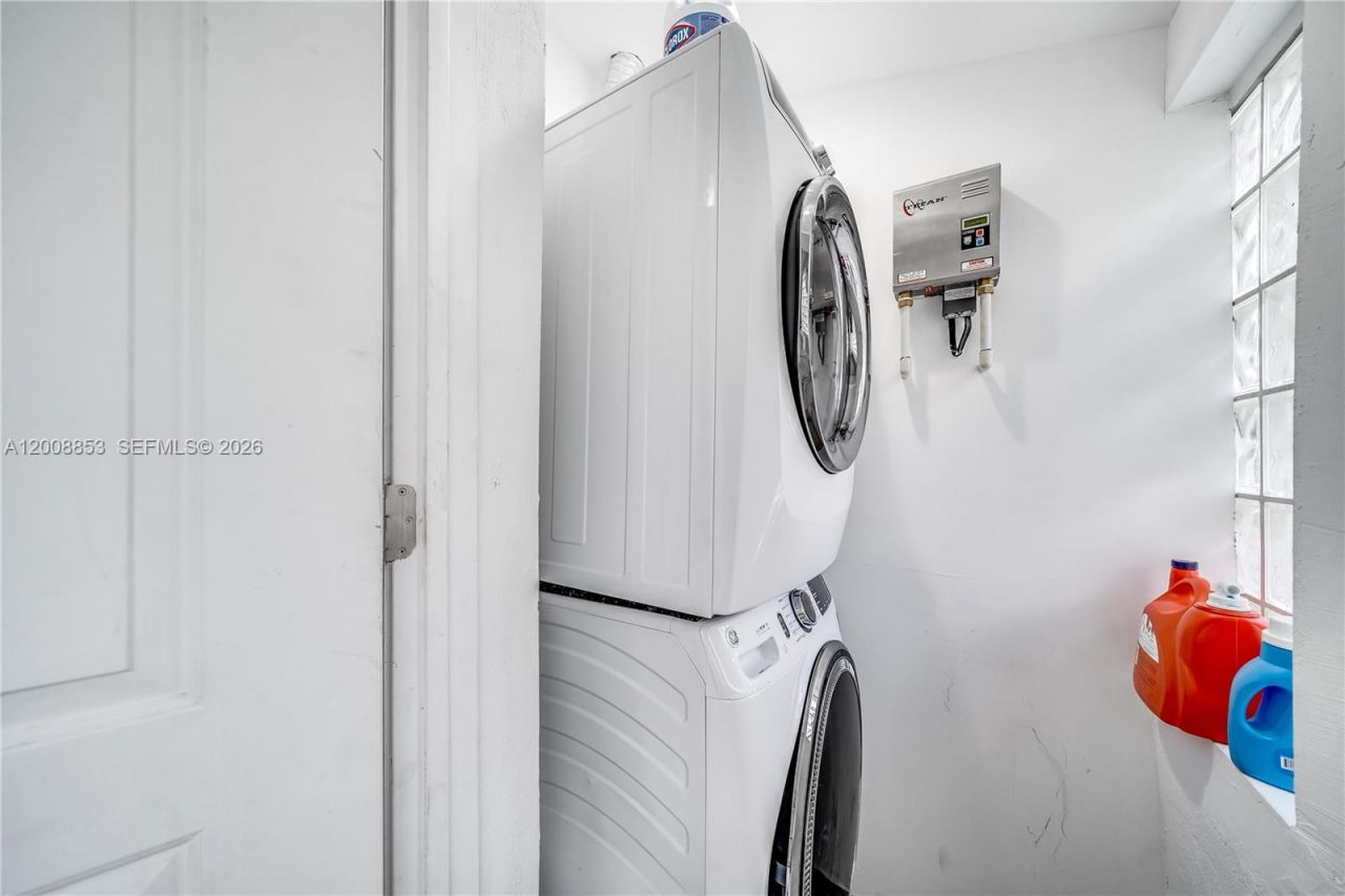 1940 NE 62nd St, Fort Lauderdale, FL 33308 Photo