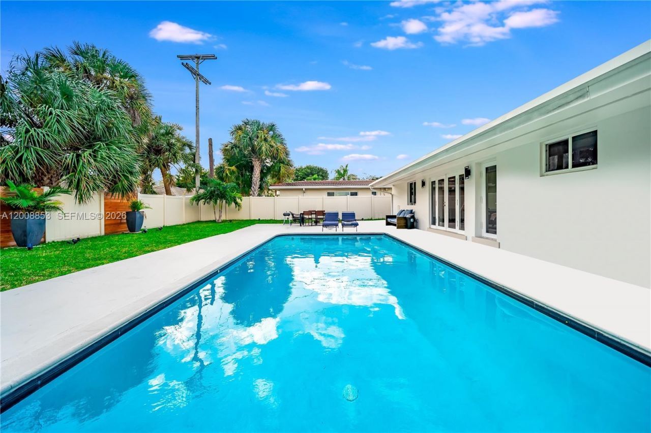 1940 NE 62nd St, Fort Lauderdale, FL 33308 Photo