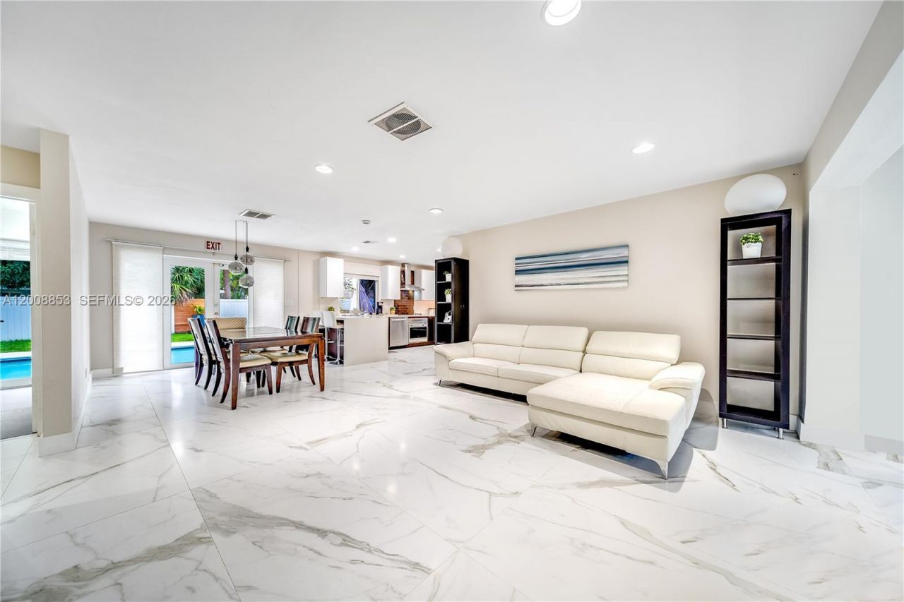 1940 NE 62nd St, Fort Lauderdale, FL 33308 Photo