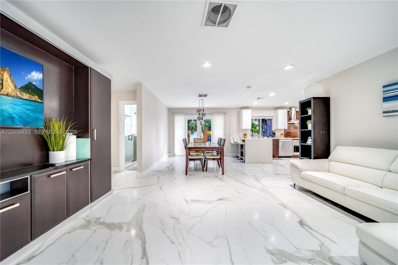 1940 NE 62nd St, Fort Lauderdale, FL 33308 Photo