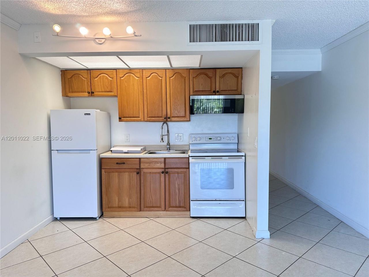 13455 SW 16th Ct, Unit 311F, Pembroke Pines, FL 33027 Photo