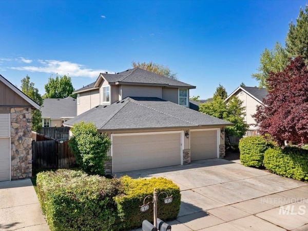 1953 W Marten Creek Dr, Meridian, ID 83646
