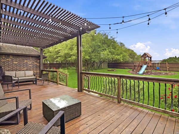 30349 Setterfeld Cir, Fair Oaks Ranch, TX 78015