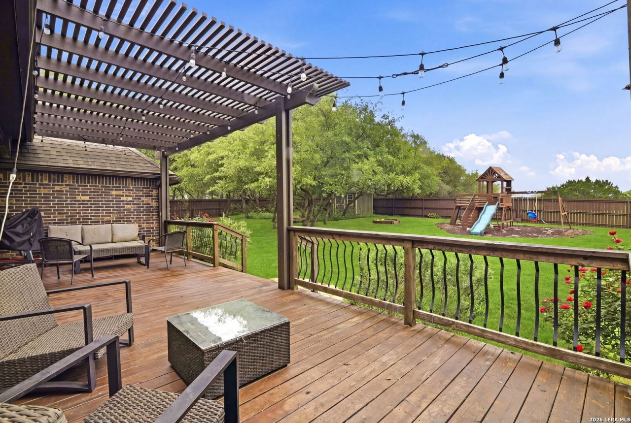 30349 Setterfeld Cir, Fair Oaks Ranch, TX 78015 Main Photo