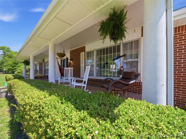 2114 Yale Avenue, Miami, OK 74354