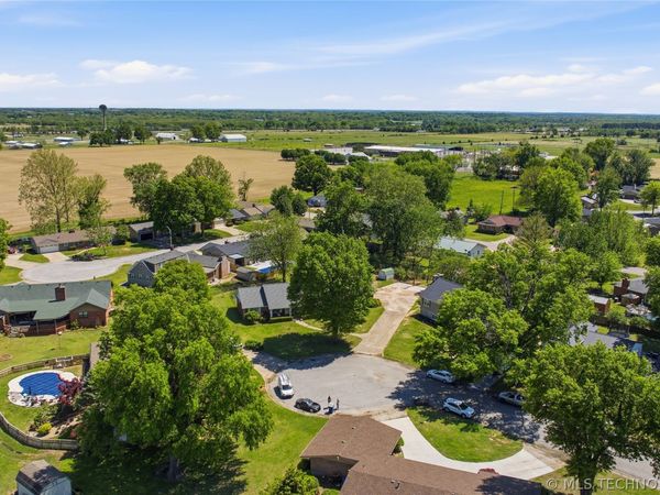 2114 Yale Avenue , Miami, OK 74354