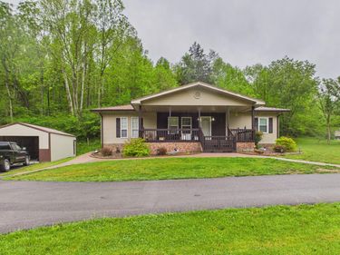 10007 US-421, McKee, KY 40447