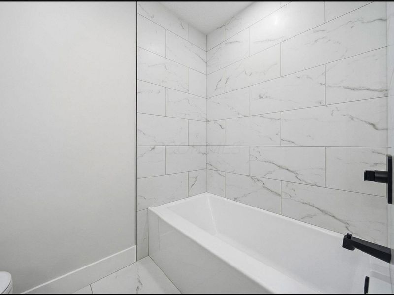 3733 Genessee Avenue, Columbus, OH 43219 Photo 40