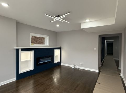 Main Photo
