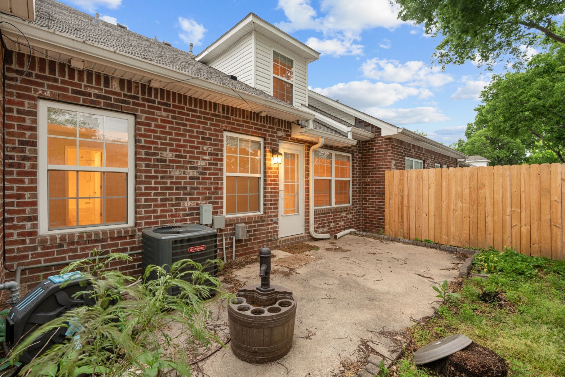 141 Noel Cove Cir, Hermitage, TN 37076 Main Photo