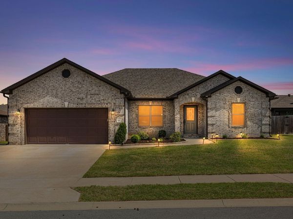 33 Cimarron Cir , Cabot, AR 72023