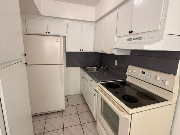2501 Pierce Street, Unit 6, Hollywood, FL 33020