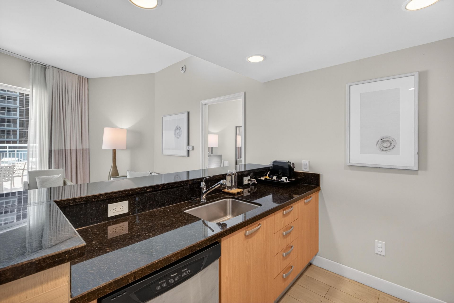 505 N Fort Lauderdale Beach Boulevard, Unit 605, Fort Lauderdale, FL 33304 Photo