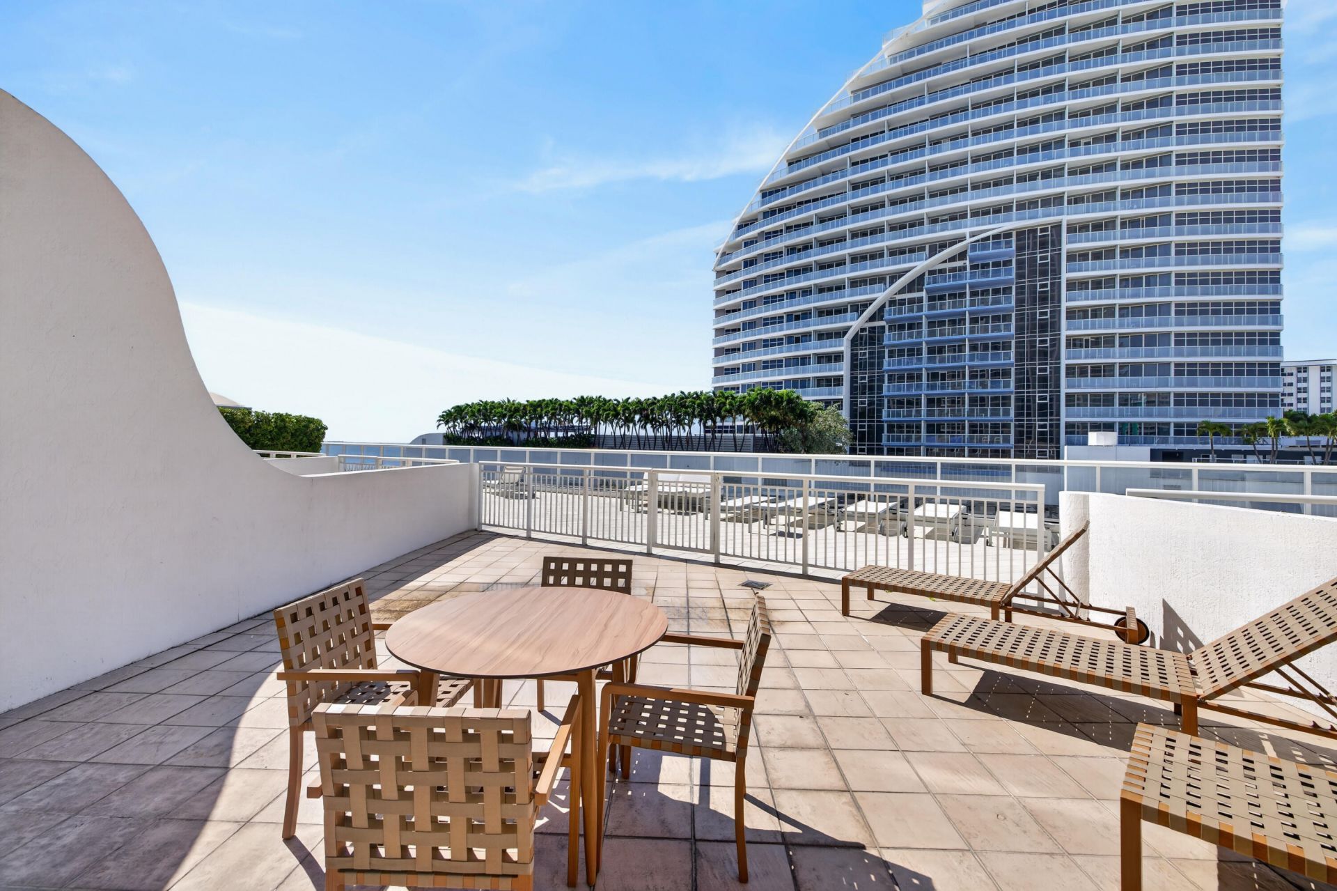 505 N Fort Lauderdale Beach Boulevard, Unit 605, Fort Lauderdale, FL 33304 Photo