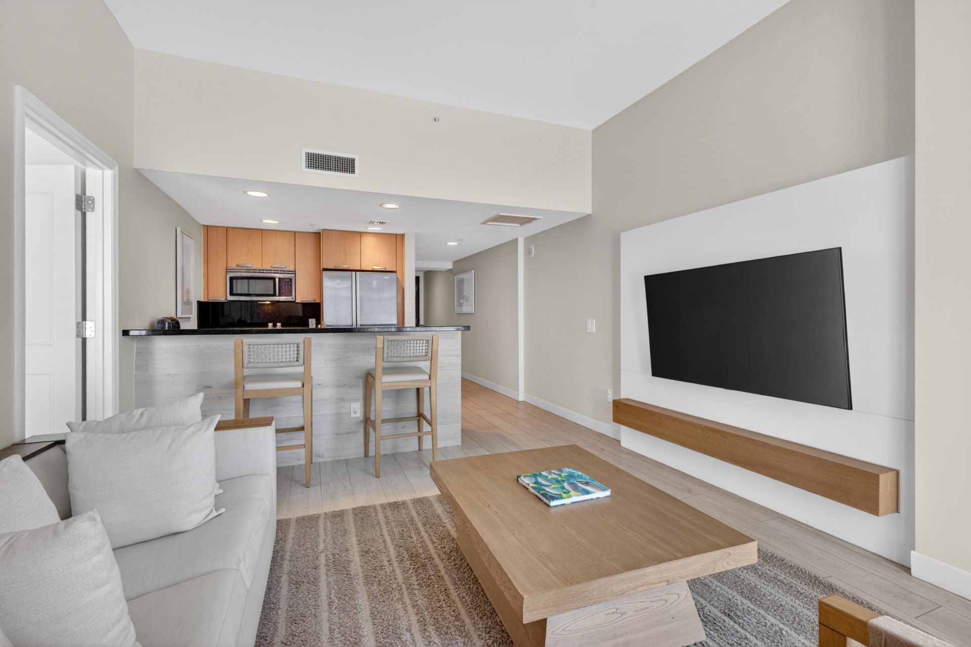 505 N Fort Lauderdale Beach Boulevard, Unit 605, Fort Lauderdale, FL 33304 Photo