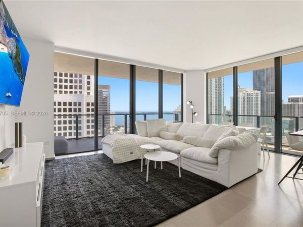 68 SE 6th St, Unit 2701, Miami, FL 33131