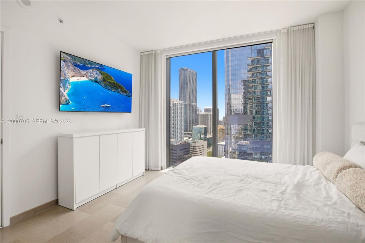68 SE 6th St, Unit 2701, Miami, FL 33131 Photo