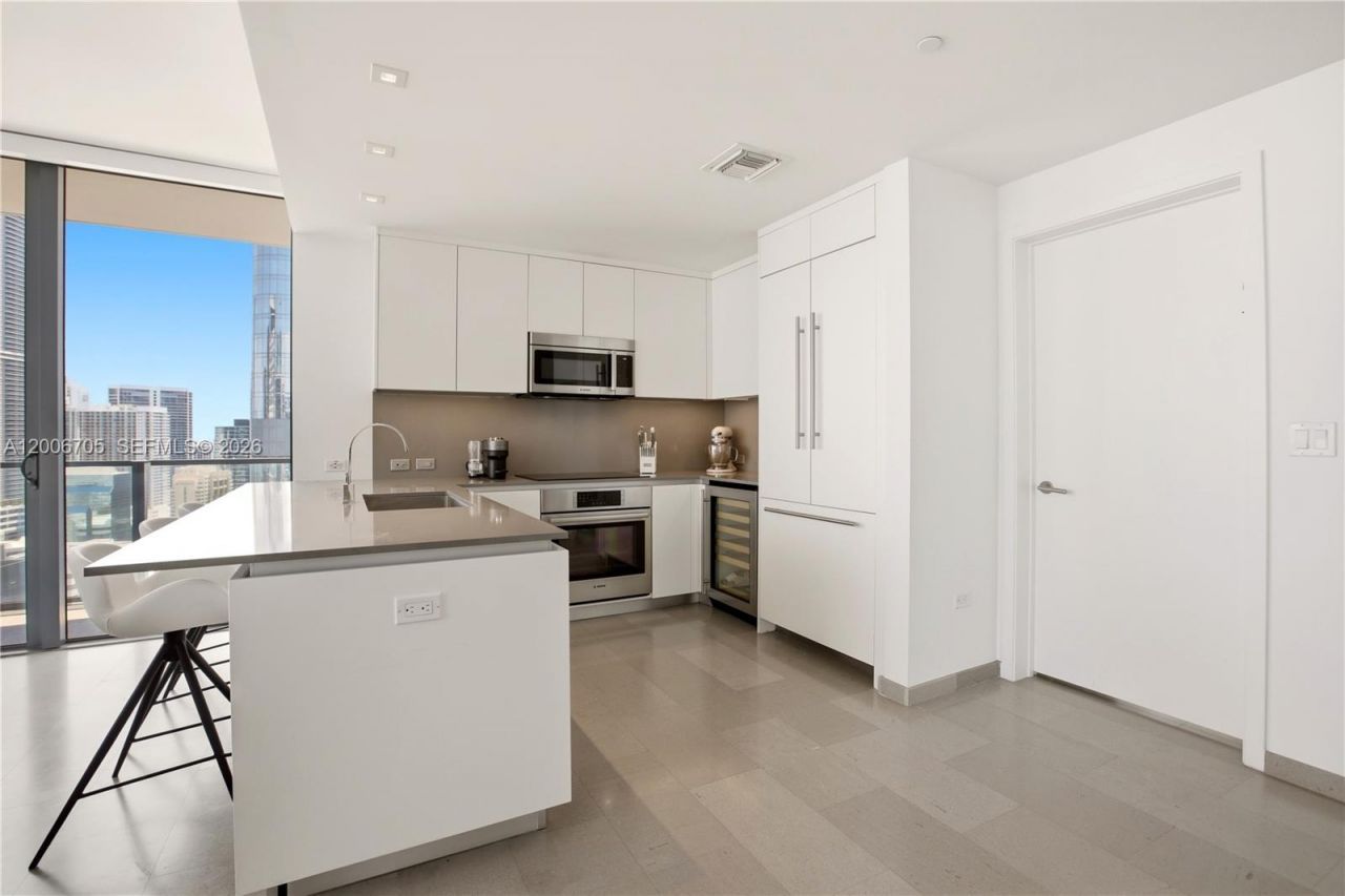 68 SE 6th St, Unit 2701, Miami, FL 33131 Photo