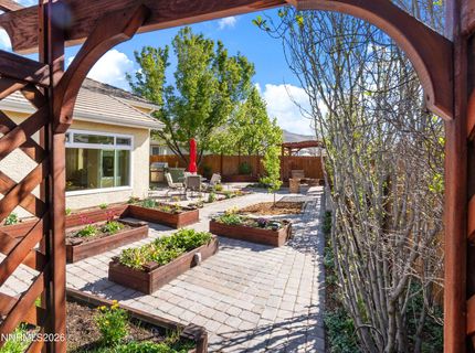 9585 Navigator Drive, Reno, NV 89521 Photo