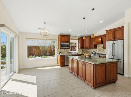 9585 Navigator Drive, Reno, NV 89521 Photo