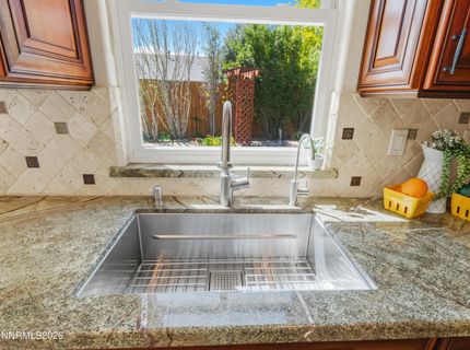 9585 Navigator Drive, Reno, NV 89521 Photo