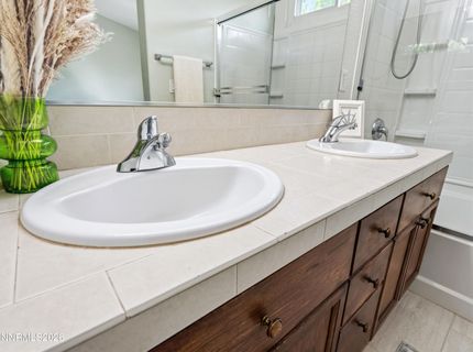 9585 Navigator Drive, Reno, NV 89521 Photo