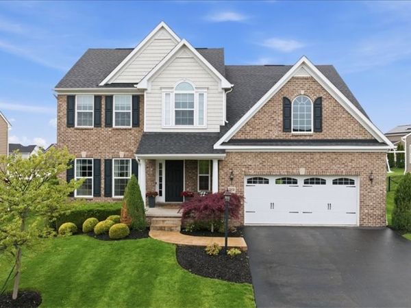 213 Overlook Dr , Pittsburgh, PA 15237