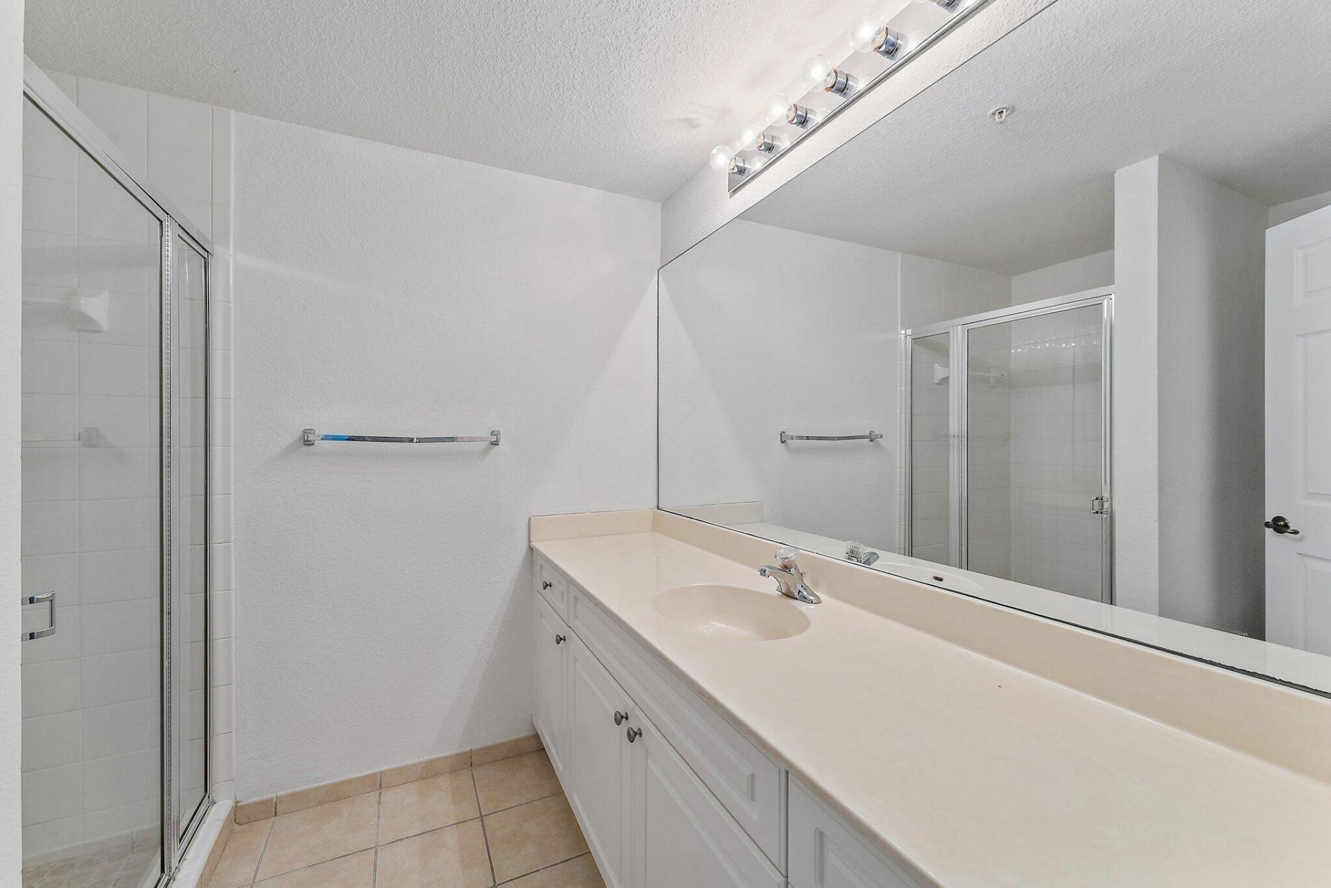 2727 Anzio Court, Unit 301, Palm Beach Gardens, FL 33410 Photo
