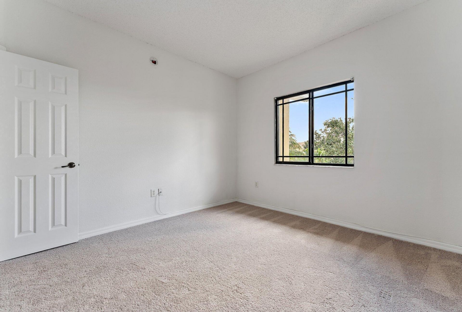 2727 Anzio Court, Unit 301, Palm Beach Gardens, FL 33410 Photo