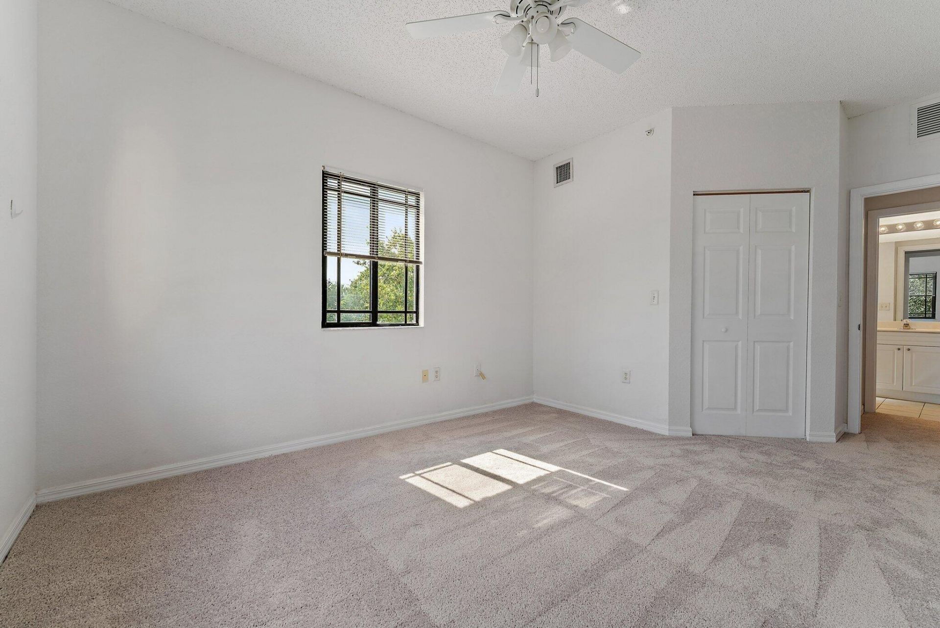 2727 Anzio Court, Unit 301, Palm Beach Gardens, FL 33410 Photo