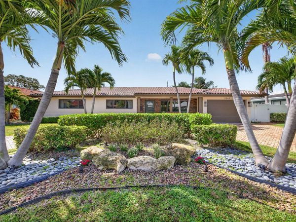 1642 SE 7th Street, Deerfield Beach, FL 33441