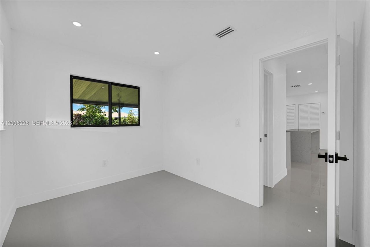 18530 NW 42nd Ave , Miami Gardens, FL 33055 Photo