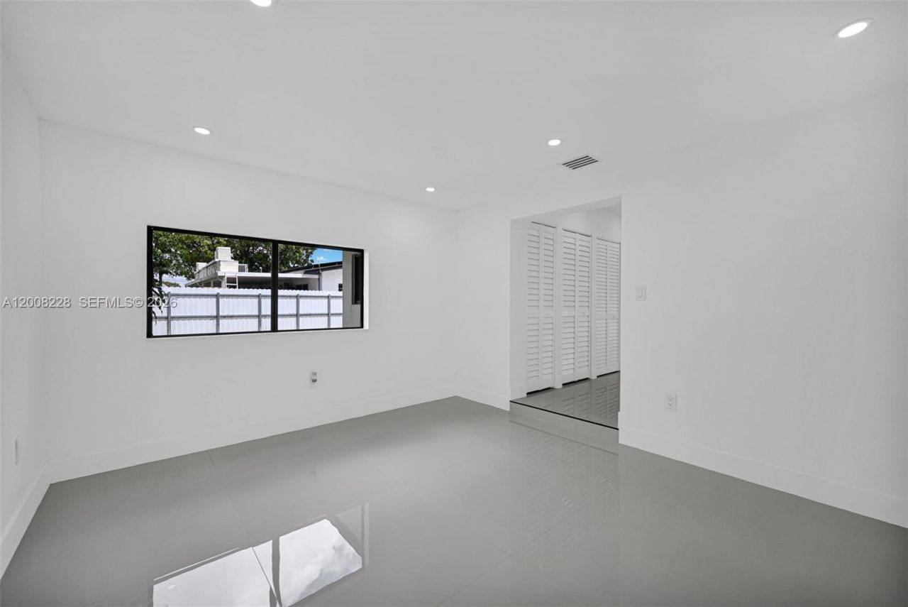 18530 NW 42nd Ave , Miami Gardens, FL 33055 Photo