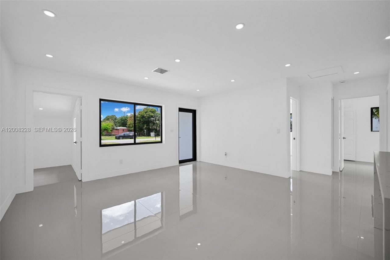 18530 NW 42nd Ave , Miami Gardens, FL 33055 Photo