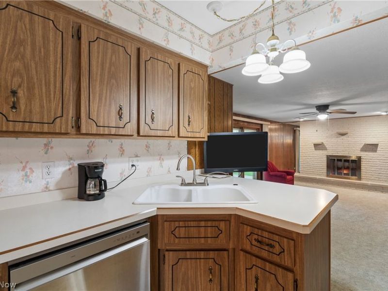 6968 Carol Drive, Independence, OH 44131 Photo 13