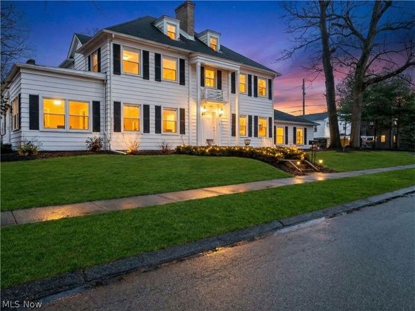 28 Jennette Drive, Youngstown, OH 44512