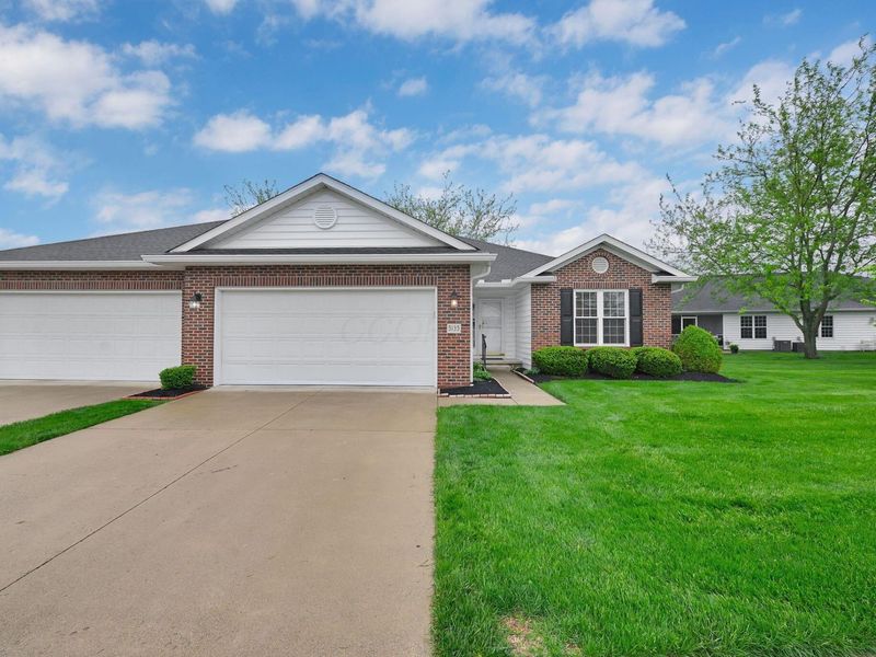 5135 Country Place Lane, Plain City, OH 43064 Photo 2