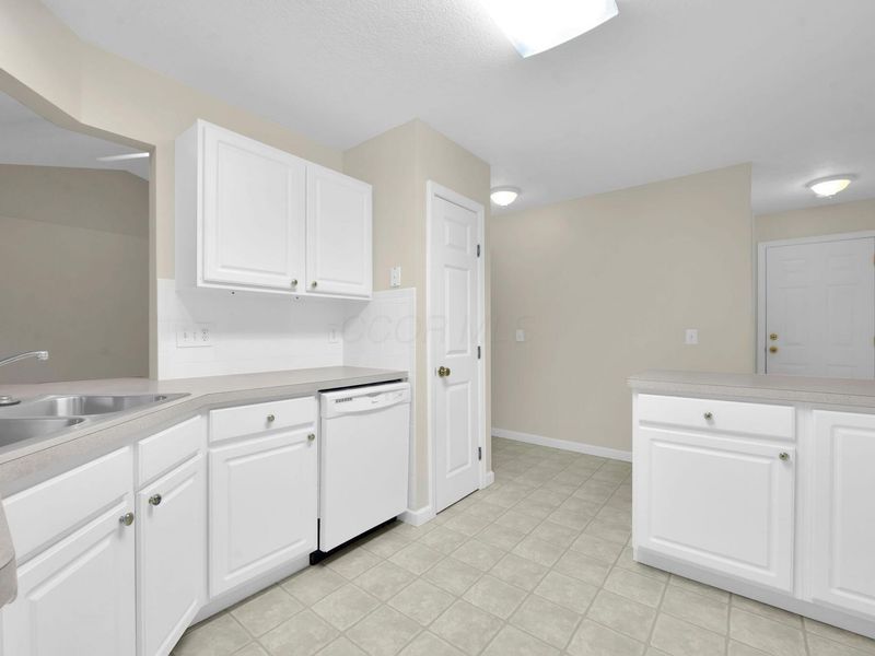 5135 Country Place Lane, Plain City, OH 43064 Photo 9