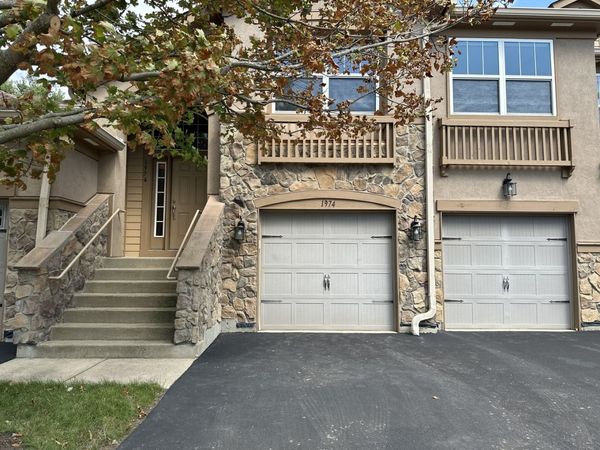 1974 CRENSHAW Circle , Unit 1974, Vernon Hills, IL 60061