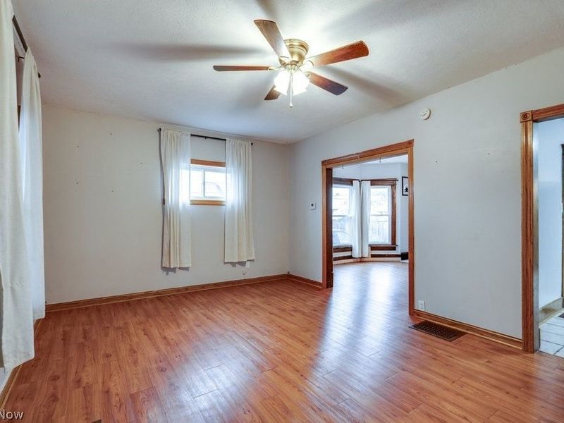 3027 Glen Place NW, Canton, OH 44708 Photo 5