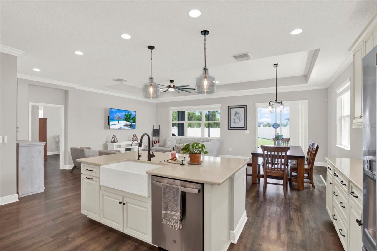 31601 Holton Court , Wesley Chapel, FL 33545 Photo