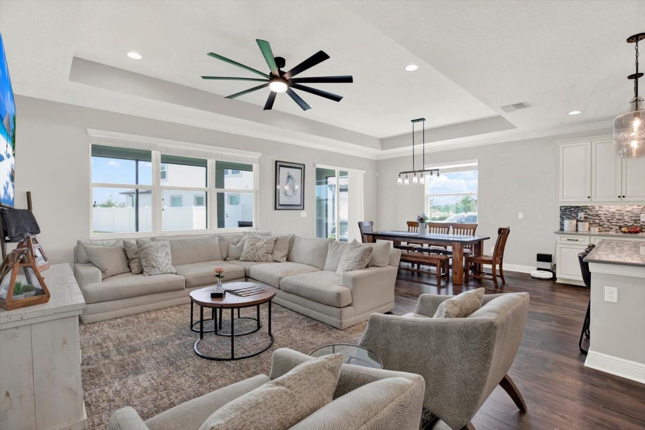 31601 Holton Court , Wesley Chapel, FL 33545 Photo