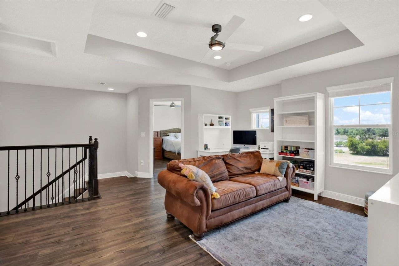 31601 Holton Court , Wesley Chapel, FL 33545 Photo