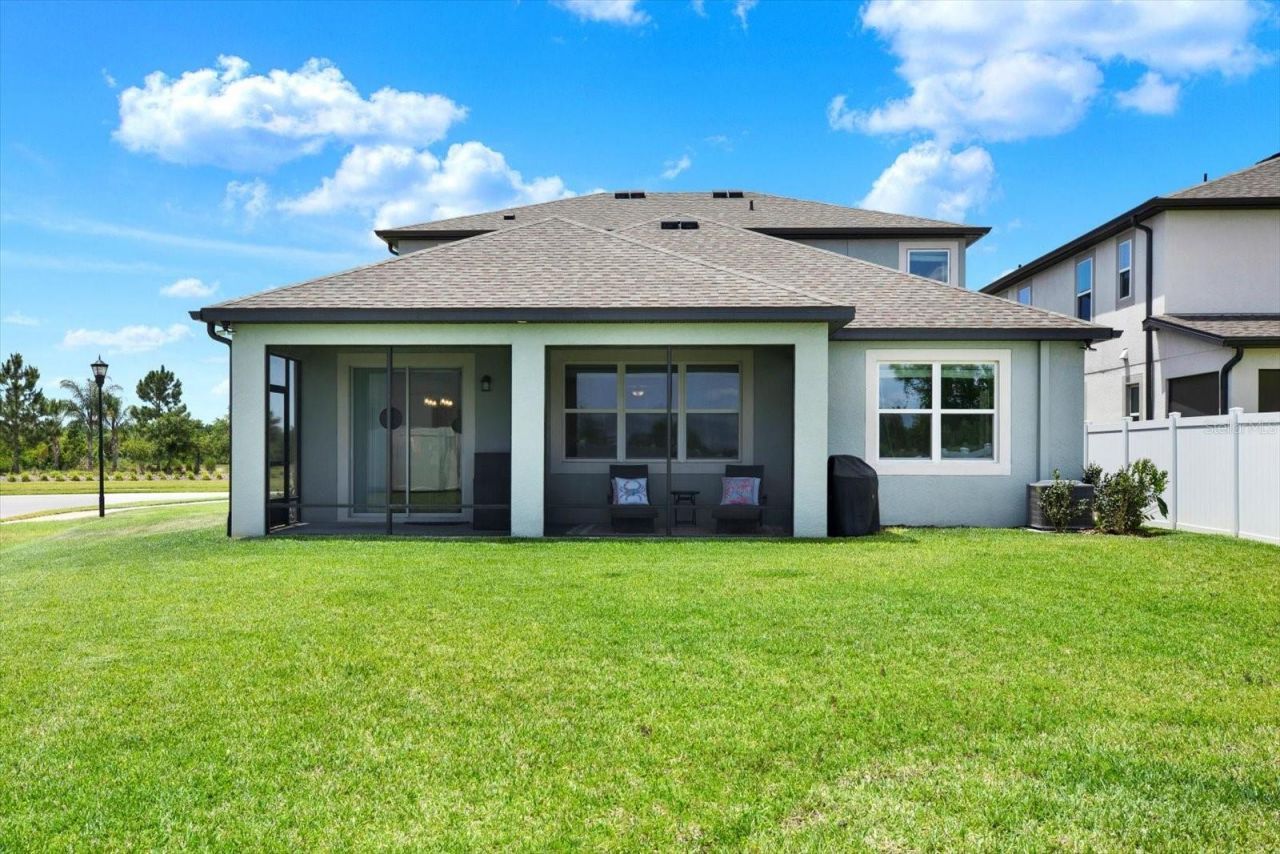 31601 Holton Court , Wesley Chapel, FL 33545 Photo