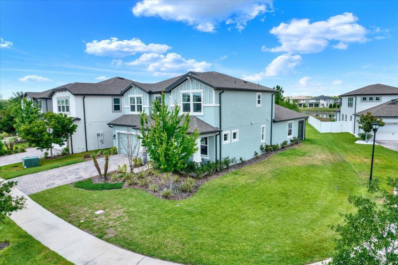 31601 Holton Court , Wesley Chapel, FL 33545 Photo